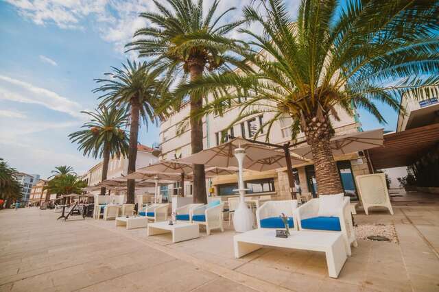 Отель Hotel Astoria Тиват-10